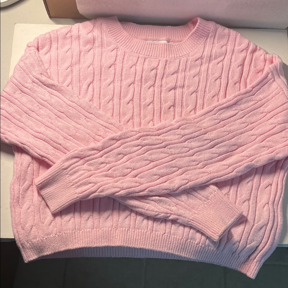 Hollister Light Pink Cable Knit Sweater. Sz S